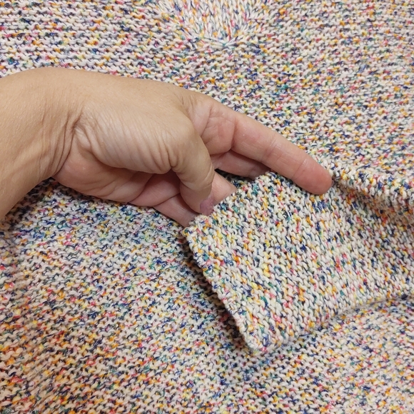 Zara Knits white & colorful variegated knit v neck pullover sweater - Picture 6 of 10